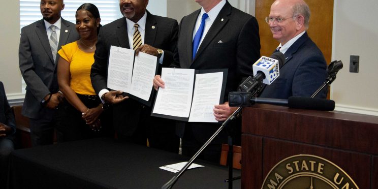 Faulkner President Mitch Henry, ASU President Dr. Quinton T. Ross Jr., Faulkner Law Dean Charles Campbell, and ASU Provost and Vice President of Academic Affairs Dr. Carl Pettis signed the Memorandum of Understanding on September 24, 2024.